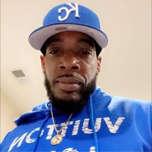 Meet your Posher, Perry